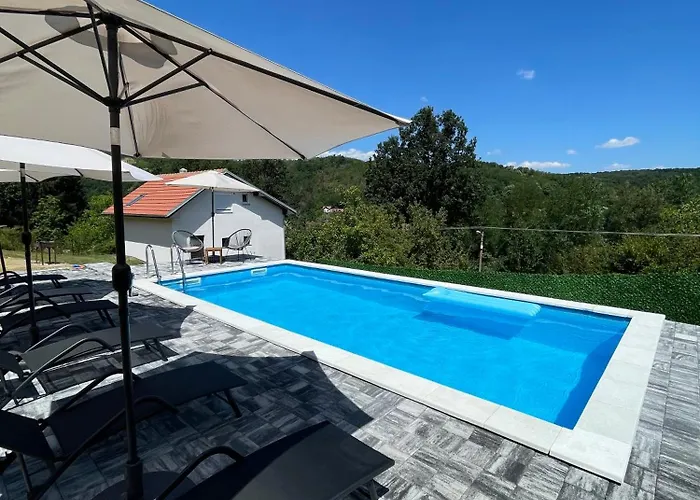 Villa Jaram Jarmenovci